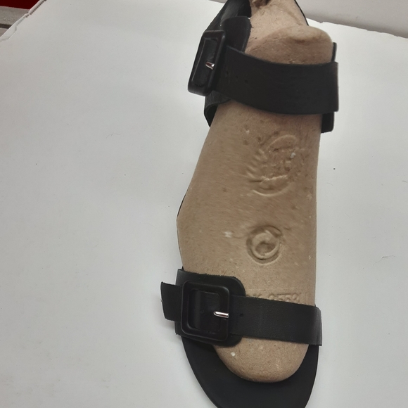 Steven Madden Black Ankle Strap Open Toe Buckle Leather Heels Sandals Size 7 - Picture 15 of 15